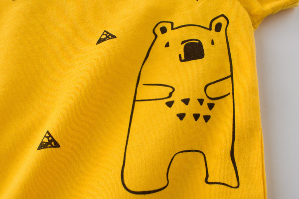 Gyerek póló fiúknak sárga és kék rátéttel