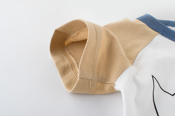 Gyermek póló fiúknak két színben felirattal