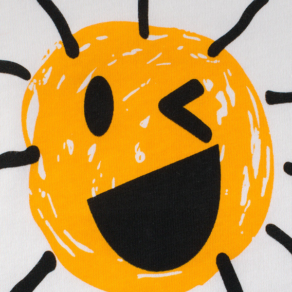 Modern gyerek póló fiúknak fehér rátéttel