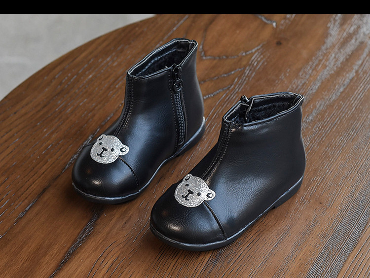 Öko bőrből készült alkalmi gyerekcsizma két színben