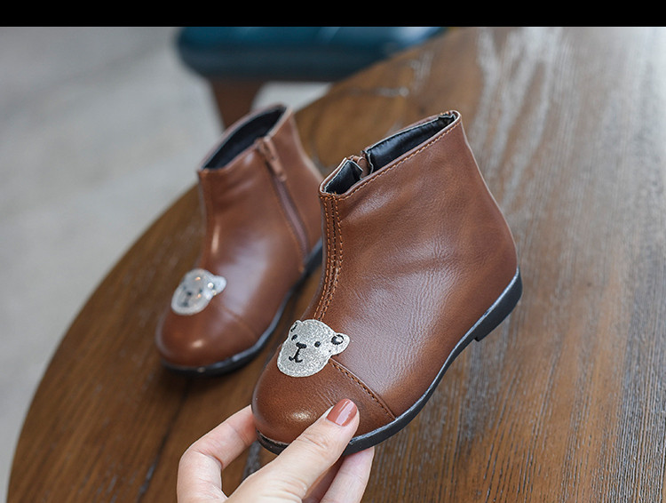 Öko bőrből készült alkalmi gyerekcsizma két színben