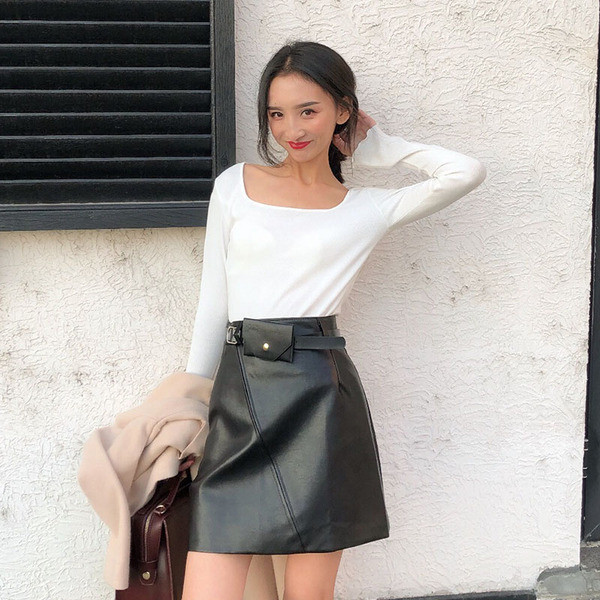 Fusta de dama actuala din piele ecologica in negru si maro