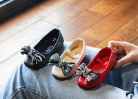 Három színű szalagos alkalmi gyerekszandál