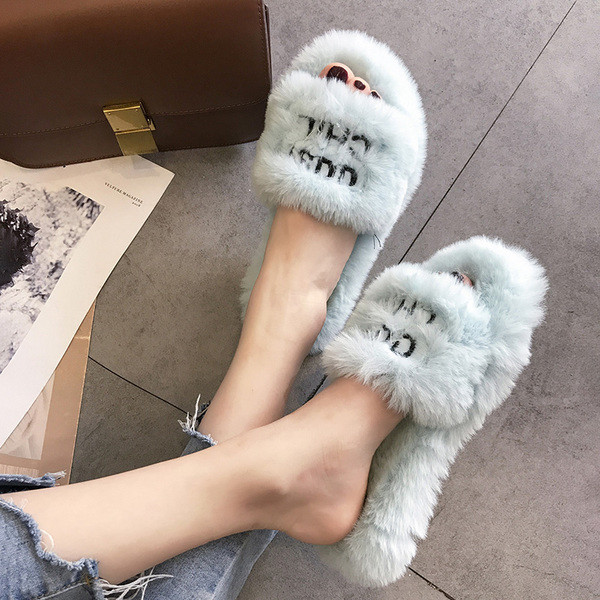 Пухени дамски чехли с надпис в няколко цвята 