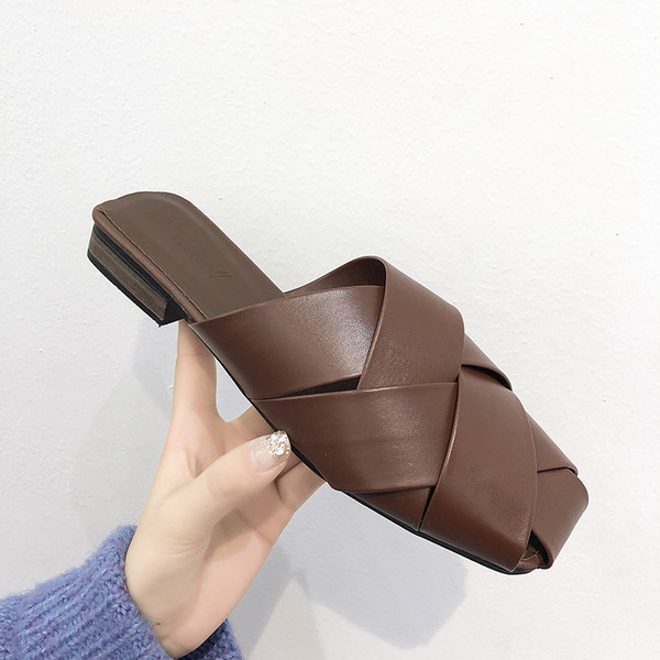 Актуални дамски чехли от еко кожа в няколко цвята