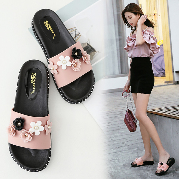 Ежедневни дамски чехли в два цвята с 3D елементи