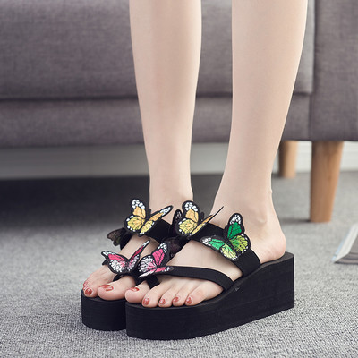 Модерни дамски чехли с 3D елементи в черен цвят - два модела