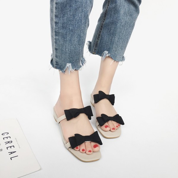 Нежни дамски чехли с панделки в два цвята