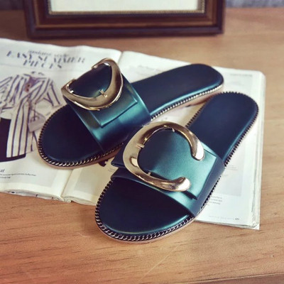 Актуални дамски чехли с метална декорация в няколко цвята