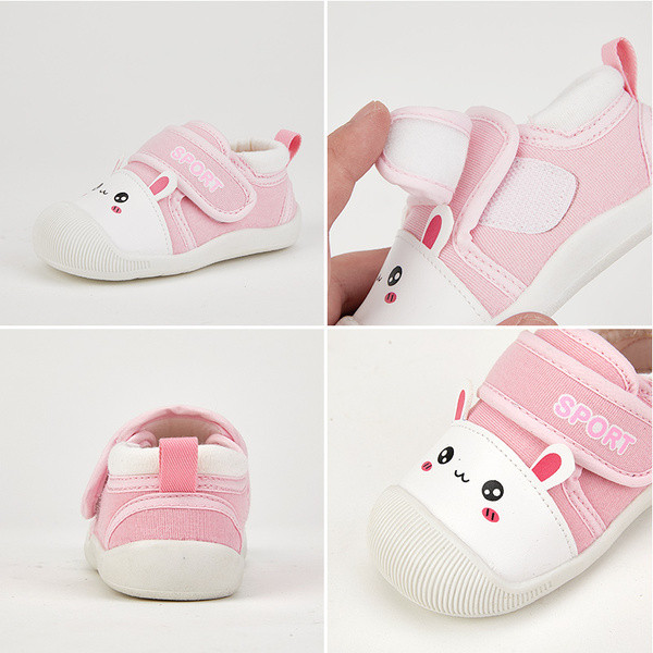 Бебешки обувки с анаимация и лепенка в няколко цвята