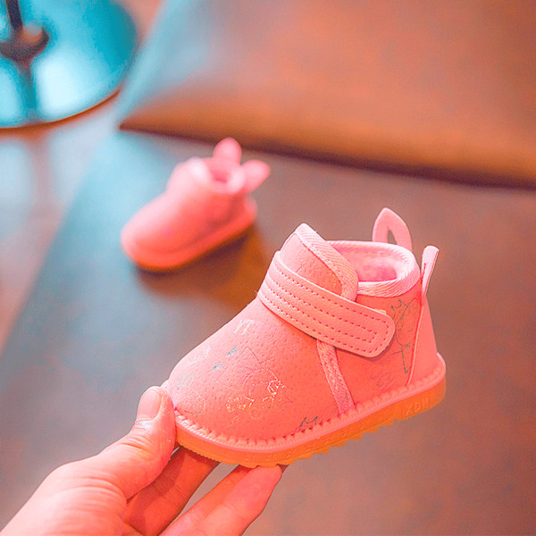 Бебешки обувки за момичета в два цвата