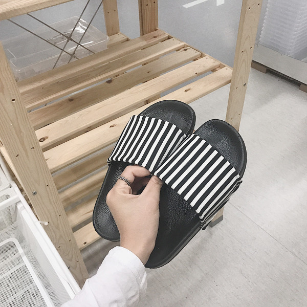 Ежедневни дамски раирани чехли в два модела