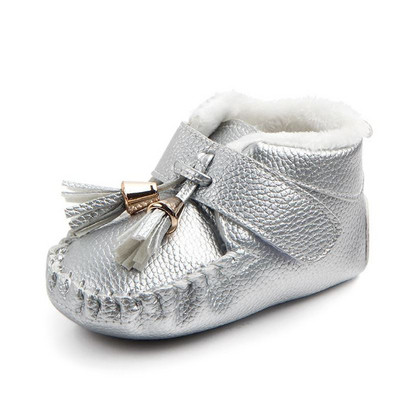 Бебешки обувки за момичета в няколко цвята