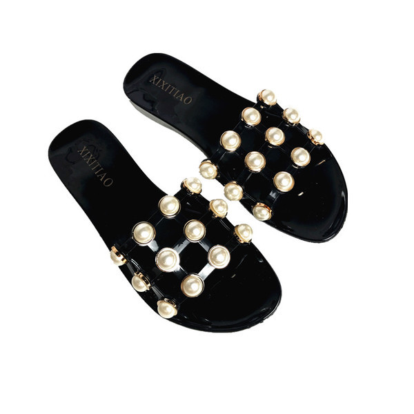 Модерни дамски чехли с перли в черен и бял цвят