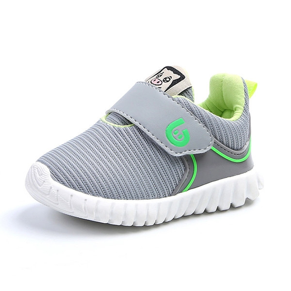 Бебешки обувки в три цвята с лепенка за момчета и момияета