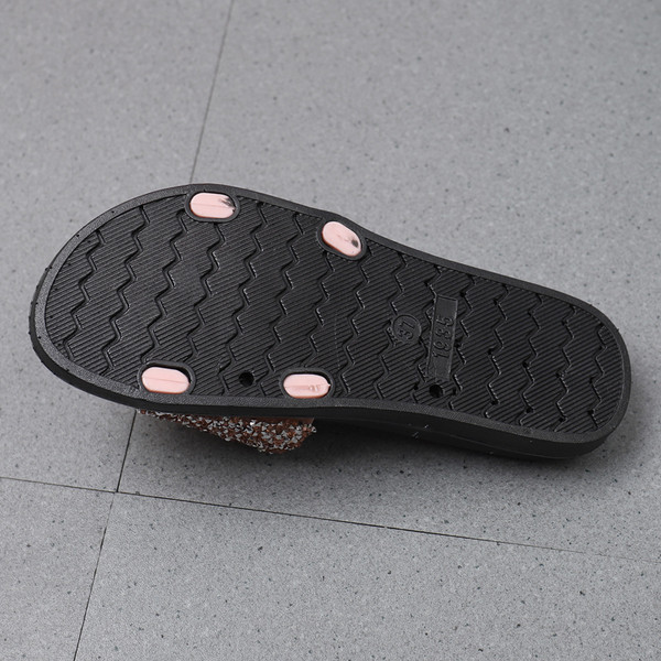 Лъскави дамски чехли с надпис в три цвята