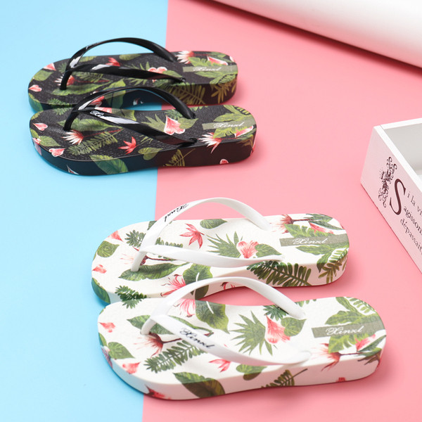 Ежедневни дамски чехли с флорален десен в няколко цвята