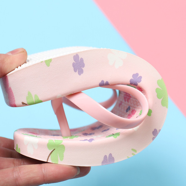 Ежедневни дамски чехли с флорален десен в няколко цвята