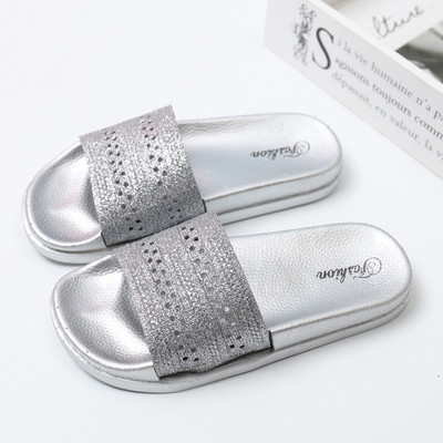 Актуални дамски чехли в златист, сребрист и черен цвят