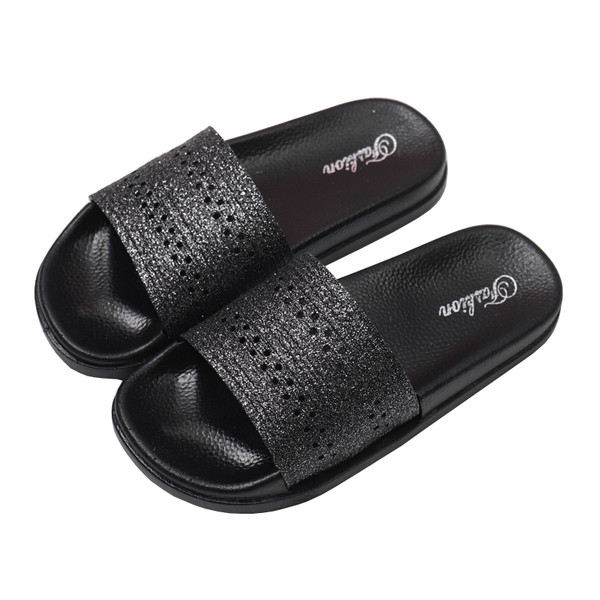 Актуални дамски чехли в златист, сребрист и черен цвят