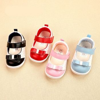 Модерни бебешки обувки с панделки и лепенки в няколко цвята