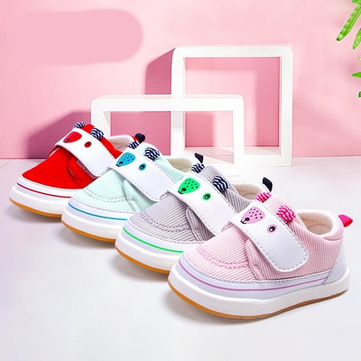 Пролетни бебешки обувки за момичета с 3D декорация в няколко цвята