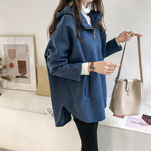 Модерен дамски суичър с цип в четири цвята