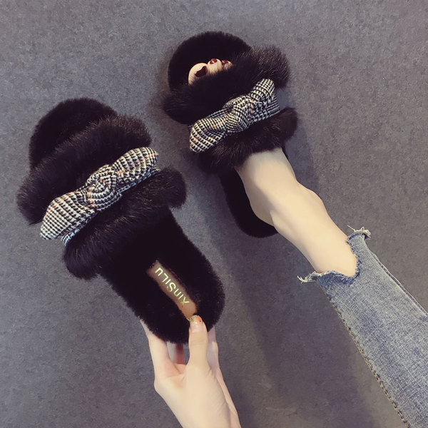 Пухени дамски чехли с карирана панделка в два цвята