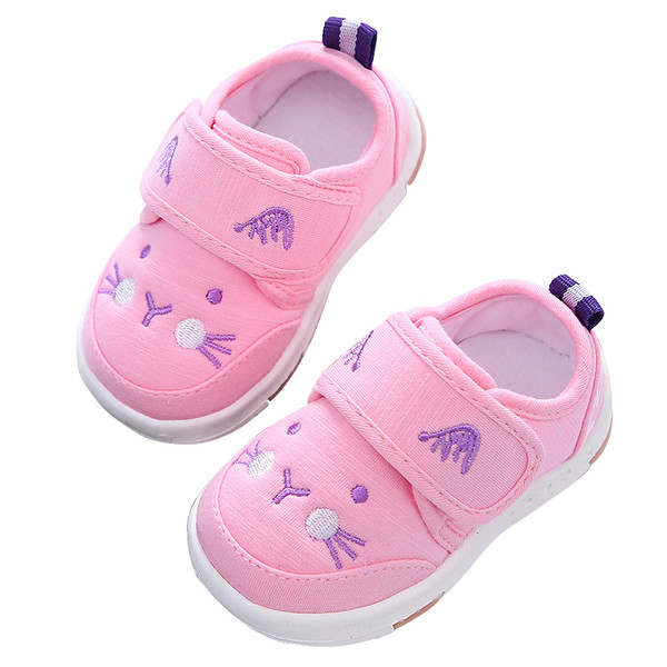 Пролетни бебешки обувки за момичета с декорация в няколко цвята