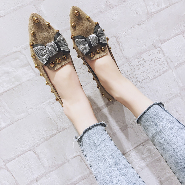 Актуални дамски мокасини с метални елементи и панделка в два цвята