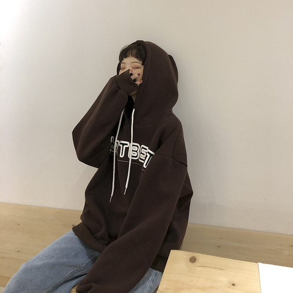 Спортно-ежедневен дамски суичър с надписи