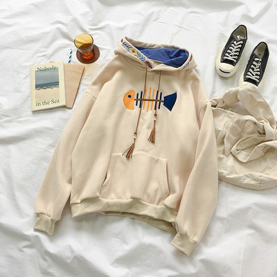 Ежедневен дамски суичър с бродерия в два цвята