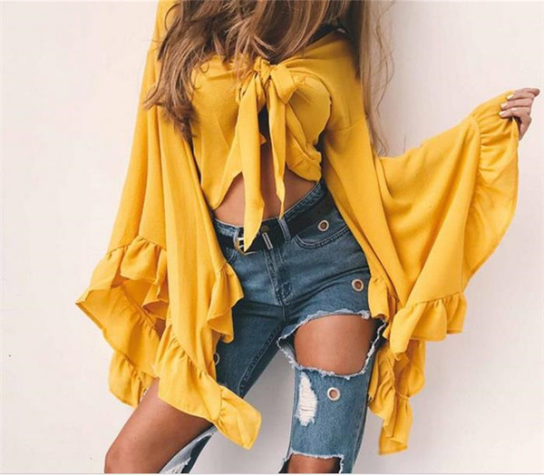 Актуална дамска риза с лотос ръкав къс модел в няколко цвята 