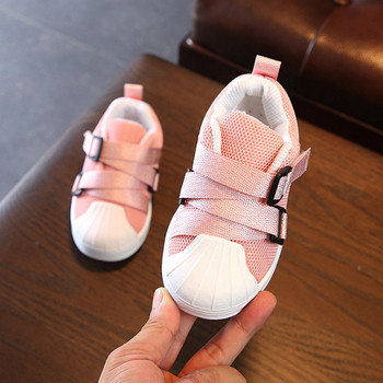 Детски пролетни обувки с лепенки за момичета в сив,черен и розов цвят