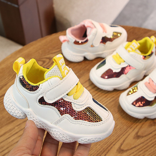 Нови пролетни бебешки обувки за момичета в два цвята