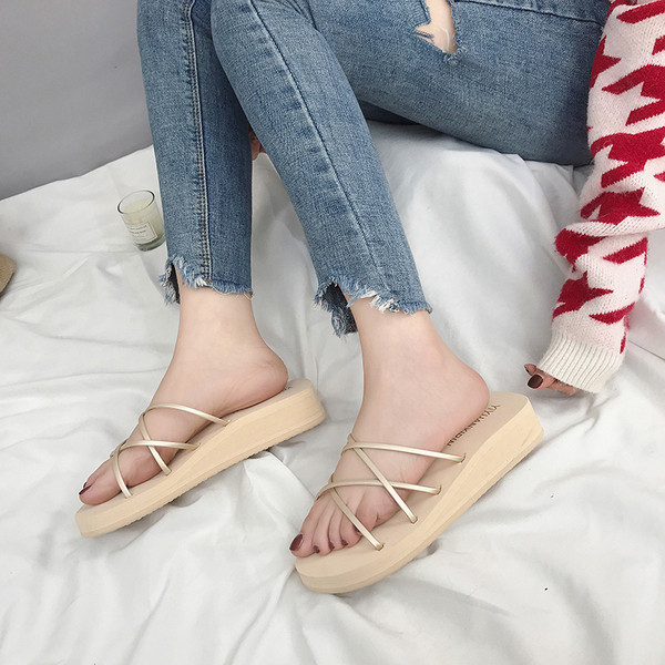 Ежедневни дамски чехли с тънки каишки в няколко цвята