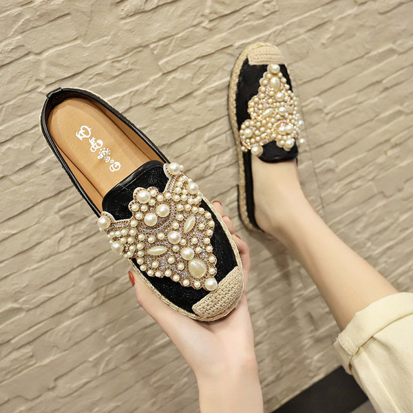 Модерни дамски чехли с камъни и дантела в два цвята