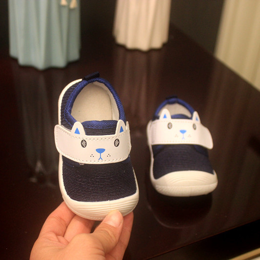 Нови пролетни бебешки обувки в розов,син и червен цвят