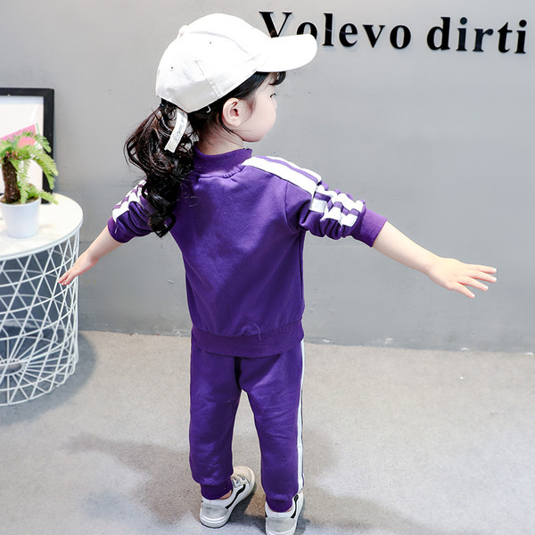 Детски анцуг за момичета в черен и лилав цвят