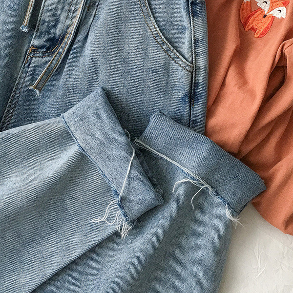 Дамски ежедневни дънки широк модел в син цвят