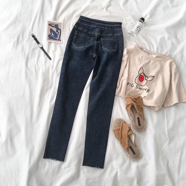 Дамски модерни дънки с висока талия и разкъсани мотиви