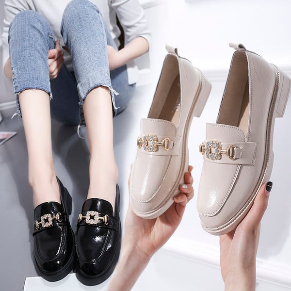 Стилни дамски мокасини в черен и бежов цвят