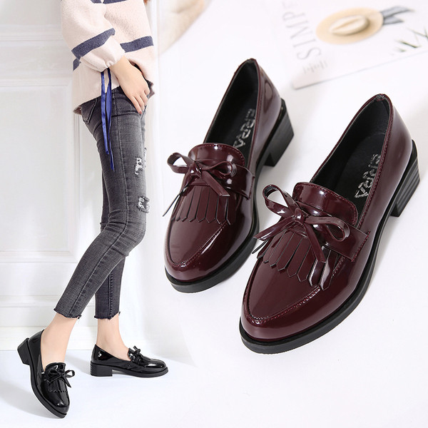 Елегантни дамски мокасини в два модела