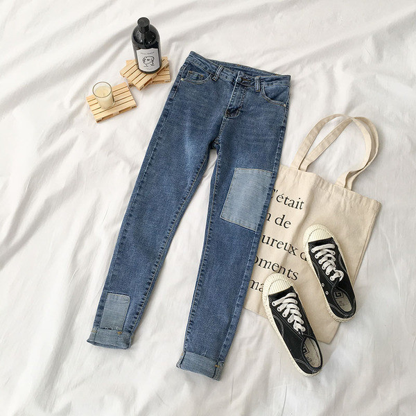 Актуални дамски дънки с джобове и висока талия в син цвят 