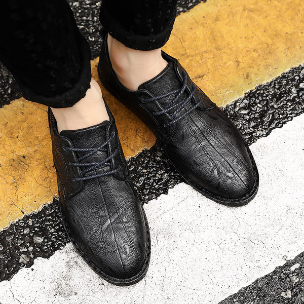 Мъжки модерни обувки от еко кожа с връзки в черен и кремав цвят