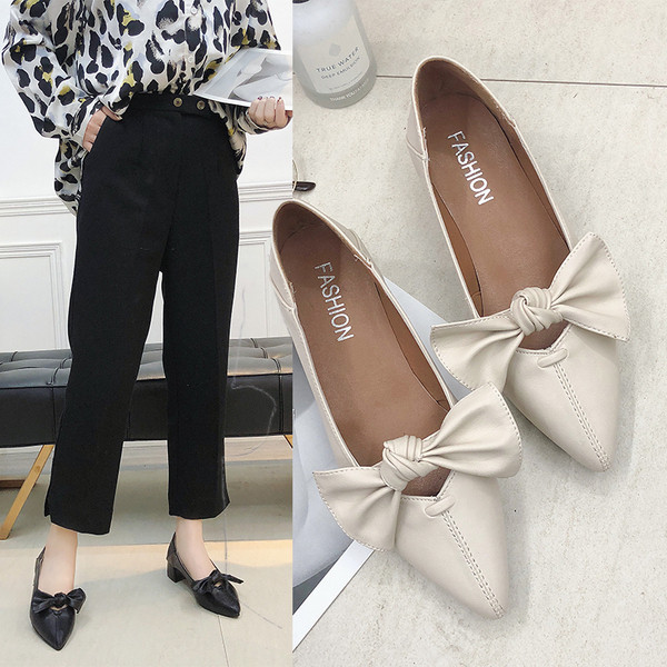 Дамски мокасини заострен модел с панделка в два цвята