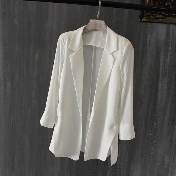 Стилно дамско сако с V-образна яка в четири цвята