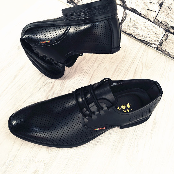 Мъжки официални обувки черен цвят с връзки