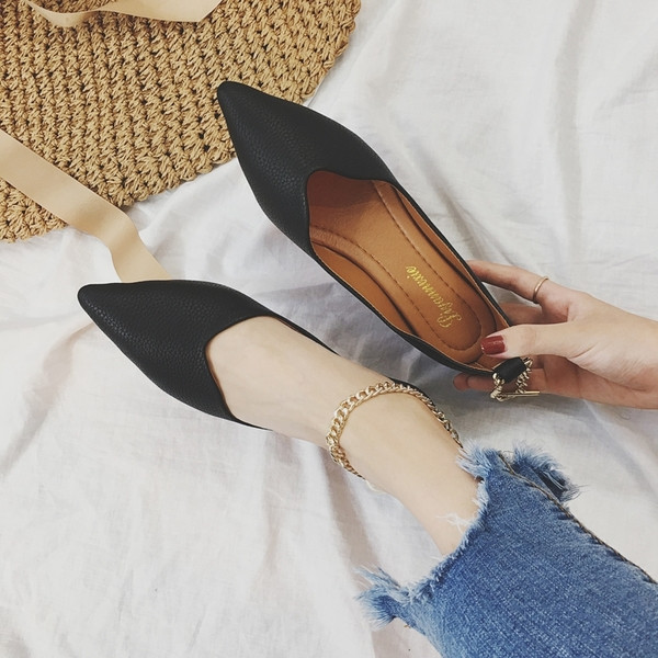 Дамски мокасини заострен модел с верижка в няколко цвята