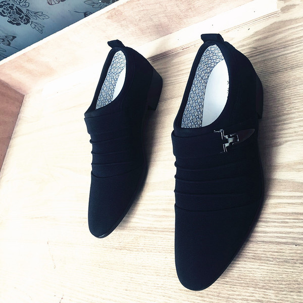 Модерни мъжки обувки без връзки с метална катарама в черен цвят два модела